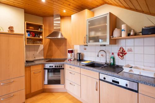 Kitchen, Ferienwohnung Virginija in Ditscheid Kitchen, Ferienwohnung Virginija in Ditscheid
