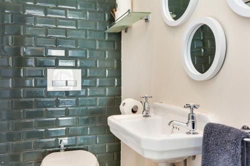 This photo about Valentine shared on HyHotel.com