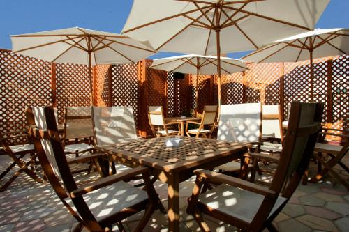 Varanda/terraço, The Mayflower Hotel in Beirute Varanda/terraço, The Mayflower Hotel in Beirute