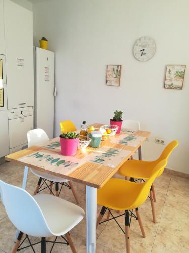 cuina, La Moraga de Poniente Malaga Hostel in Este cuina, La Moraga de Poniente Malaga Hostel in Este