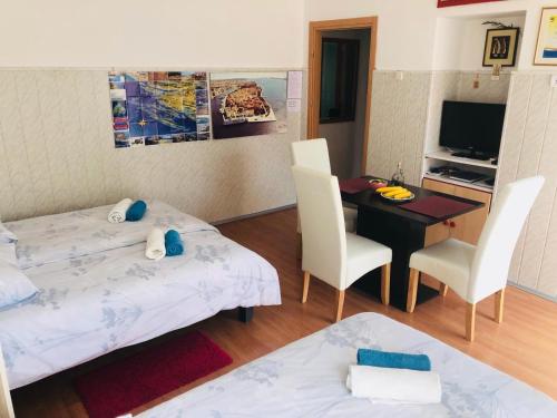 Hotel Apartments Campo Castello