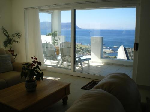 Erkély/terasz, Penguinden Accommodation and Apartments near Cape Point Nature Reserve Erkély/terasz, Penguinden Accommodation and Apartments near Cape Point Nature Reserve