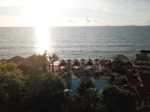 Exterior view, Blue Andaman Lanta Resort in Baan Klong Khong Exterior view, Blue Andaman Lanta Resort in Baan Klong Khong