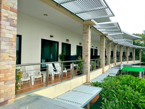 Balcony/terrace, Green Residence Hotel in Choengmon Balcony/terrace, Green Residence Hotel in Choengmon