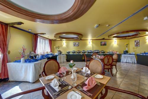 Sharjah Royal Tulip Hotel Apartments in Šardža Sharjah Royal Tulip Hotel Apartments in Šardža