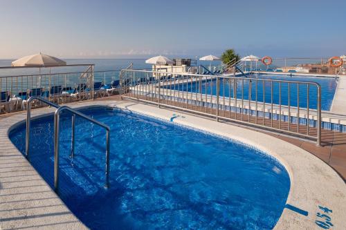 مسبح, فندق إتش توب بيندا بالاس (Hotel H TOP Pineda Palace) in Pineda de Mar مسبح, فندق إتش توب بيندا بالاس (Hotel H TOP Pineda Palace) in Pineda de Mar