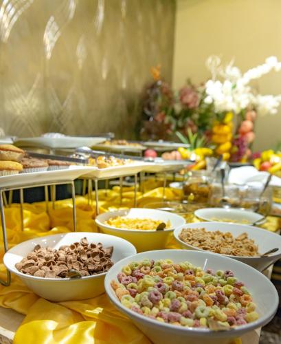 Храна и напитки, Luxus Grand Hotel in Лахор Храна и напитки, Luxus Grand Hotel in Лахор