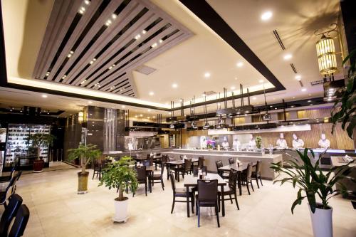 Restaurant, Hotel International Changwon in Changwon-si Restaurant, Hotel International Changwon in Changwon-si