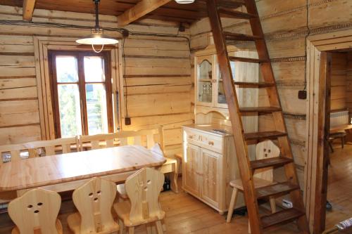 Létesítmények, Bacówka w sercu gór - dom z bali w Gorcach (Bacowka w sercu gor - dom z bali w Gorcach) in Lopuszna Létesítmények, Bacówka w sercu gór - dom z bali w Gorcach (Bacowka w sercu gor - dom z bali w Gorcach) in Lopuszna