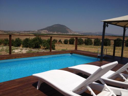 Noach Batavor in Kfar Kisch Noach Batavor in Kfar Kisch