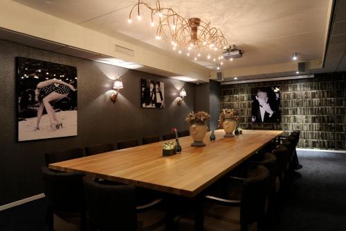 حانة/استراحة, Hotel Trix in ارنيهيم حانة/استراحة, Hotel Trix in ارنيهيم