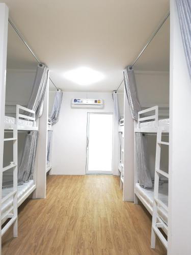 CuteinNan Hostel near Wat Hua Kuang CuteinNan Hostel near Wat Hua Kuang