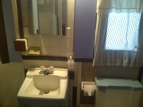 Arawak Inn, Nassau Arawak Inn, Nassau