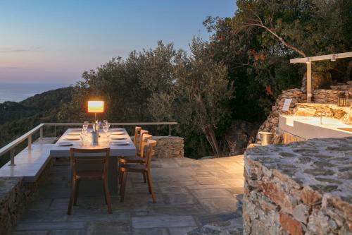 This photo about Atrium Villas shared on HyHotel.com