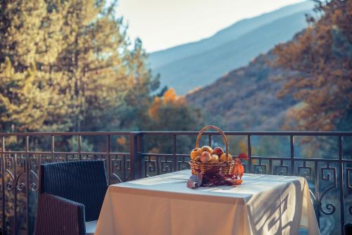 Restaurante, Apricot Aghveran Resort in Arzakan Restaurante, Apricot Aghveran Resort in Arzakan