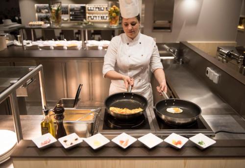 Food and beverages, Sunstar Hotel & SPA Grindelwald in Grindelwald Food and beverages, Sunstar Hotel & SPA Grindelwald in Grindelwald