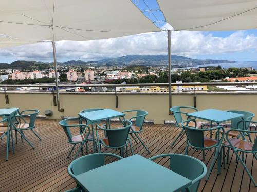 Swimming pool, VIP Executive Azores Hotel in Ponta Delgada Swimming pool, VIP Executive Azores Hotel in Ponta Delgada