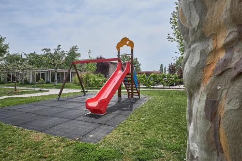 Villaggio Turistico Lugana Marina in Sirmione Villaggio Turistico Lugana Marina in Sirmione