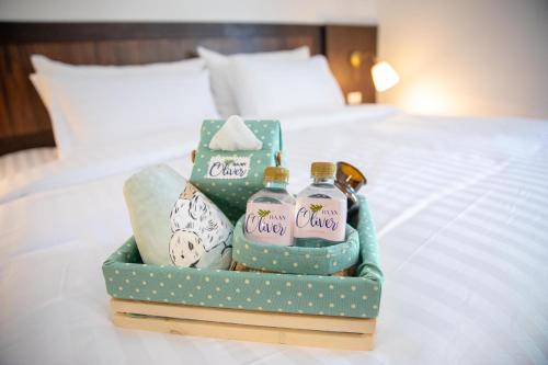 This photo about Baan Oliver Srinakarin shared on HyHotel.com