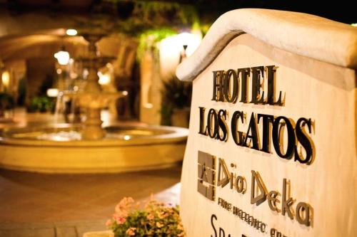 Entrance, Hotel Los Gatos in Los Gatos (CA) Entrance, Hotel Los Gatos in Los Gatos (CA)