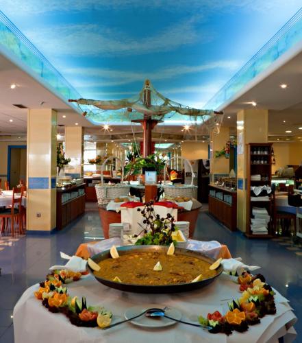 Food and beverages, Hotel Tropic in Benidorm - Costa Blanca Food and beverages, Hotel Tropic in Benidorm - Costa Blanca