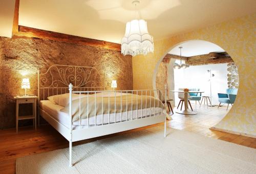 hotel rainhof scheune & naturpark restaurant (Kirchzarten) in เคียร์ชซาร์เทิน hotel rainhof scheune & naturpark restaurant (Kirchzarten) in เคียร์ชซาร์เทิน