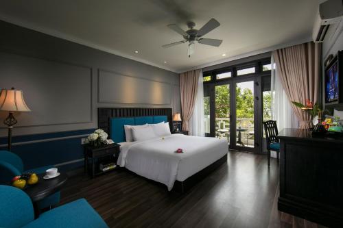 Balcony/terrace, Hoi An Golden Holiday Hotel & Spa in Cẩm Phô Balcony/terrace, Hoi An Golden Holiday Hotel & Spa in Cẩm Phô
