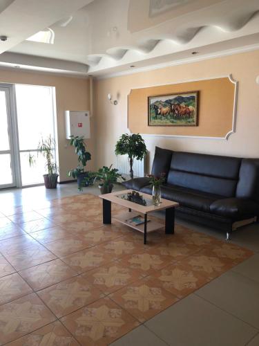 Общ салон/телевизионна зона, Mini-Hotel Tulpar in Актобе Общ салон/телевизионна зона, Mini-Hotel Tulpar in Актобе