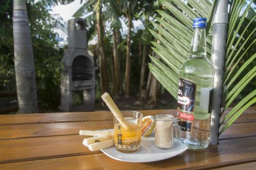 BUNGA-LODGE (bungalow 4* avec piscine privée) (BUNGA-LODGE (bungalow 4* avec piscine privee)) in Bois Jolan BUNGA-LODGE (bungalow 4* avec piscine privée) (BUNGA-LODGE (bungalow 4* avec piscine privee)) in Bois Jolan