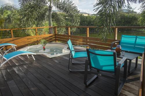 BUNGA-LODGE (bungalow 4* avec piscine privée) (BUNGA-LODGE (bungalow 4* avec piscine privee)) in Bois Jolan BUNGA-LODGE (bungalow 4* avec piscine privée) (BUNGA-LODGE (bungalow 4* avec piscine privee)) in Bois Jolan