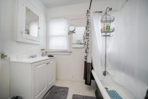 在meiguo.com看到的Hollywood Pensione的介绍图片