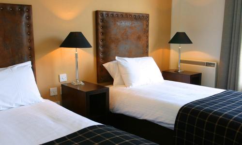 Eight Acres Hotel in Elgin Eight Acres Hotel in Elgin