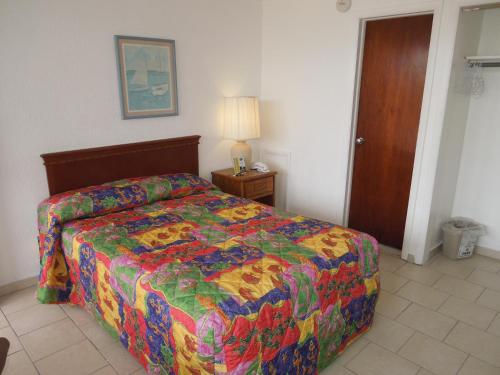 在meiguo.com看到的Skylark Resort Motel的介绍图片