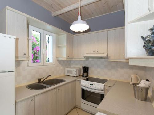 Kitchen, Beautiful Villa in Agia Paraskevi Samos in Samos Island Kitchen, Beautiful Villa in Agia Paraskevi Samos in Samos Island