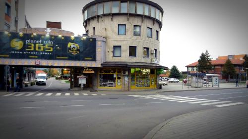 外部景觀, Dijamant in 巴尼亞哥維利亞查 外部景觀, Dijamant in 巴尼亞哥維利亞查