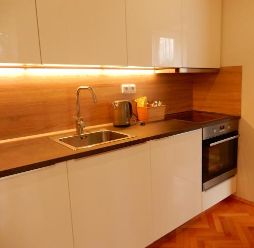 Konyha, Apartmán Stožec (Apartman Stozec) in Stozec Konyha, Apartmán Stožec (Apartman Stozec) in Stozec