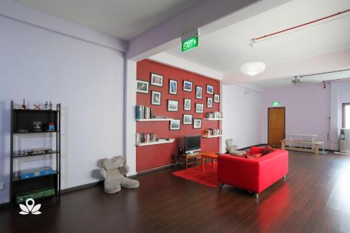 This photo about Gusti BnB by ZEN Rooms shared on HyHotel.com