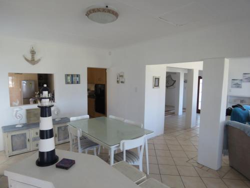 Pub/Lounge, Sea Jewel in Pearly Beach Pub/Lounge, Sea Jewel in Pearly Beach