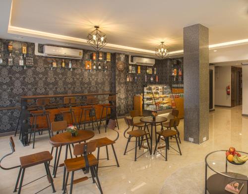 V One Pride - Sukhumvit 22 Bangkok near Saras, Pure Vegetarian Indian Restaurant V One Pride - Sukhumvit 22 Bangkok near Saras, Pure Vegetarian Indian Restaurant