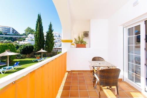 This photo about Apartamentos Almoraide Suites shared on HyHotel.com