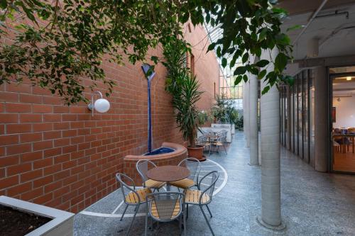 Fasiliteter, Wilhelm-Kempf-Haus in Wiesbaden Fasiliteter, Wilhelm-Kempf-Haus in Wiesbaden