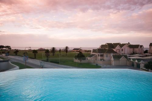 Beach, Radisson Blu Hotel, Port Elizabeth in Port Elizabeth Beach, Radisson Blu Hotel, Port Elizabeth in Port Elizabeth
