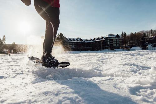 This photo about Entourage sur-le-Lac shared on HyHotel.com