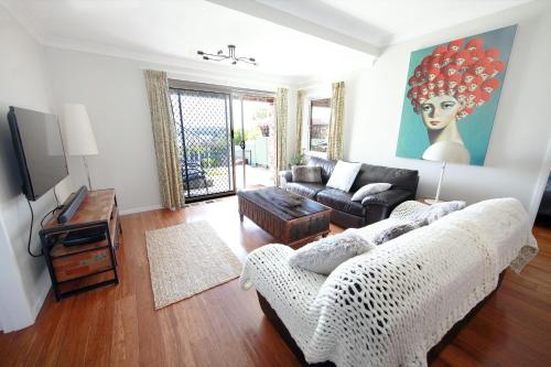 Bundeena Base Art House in Bundeena Bundeena Base Art House in Bundeena