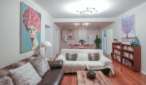 Guestroom, Bundeena Base Holiday Home in Bundeena Guestroom, Bundeena Base Holiday Home in Bundeena