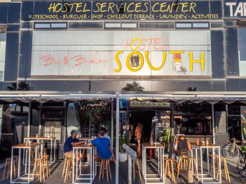 Hotel South Hostel Tarifa - Kite Service Center