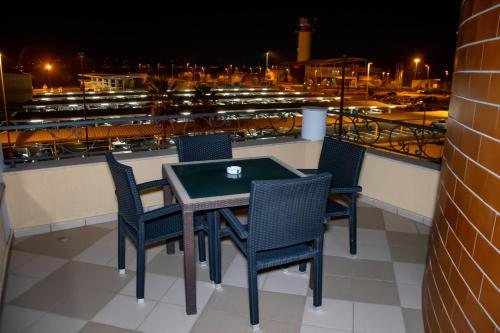 balkon/terras, Airport Hotel Tirana in Rinas balkon/terras, Airport Hotel Tirana in Rinas