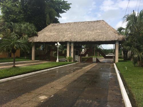 Casa Canta Rana in Puerto Barrios Casa Canta Rana in Puerto Barrios