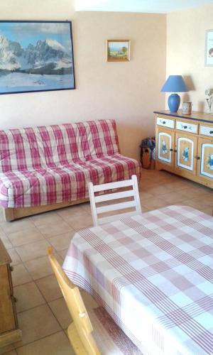 This photo about Studio Route des Essertets - 3 shared on HyHotel.com