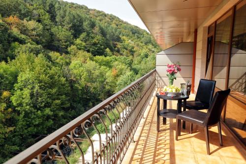 Jardim, Aghveran Ararat Resort Hotel in Arzakan Jardim, Aghveran Ararat Resort Hotel in Arzakan